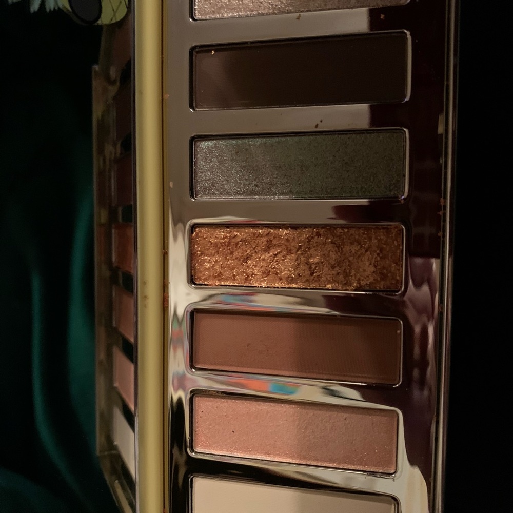 Too faced palette